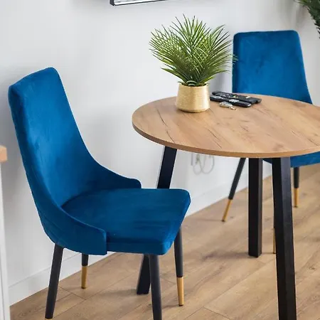 Business Park Blue By Bookinghost Apartman *