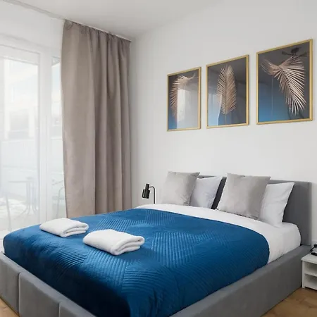 Apartman Business Park Blue By Bookinghost