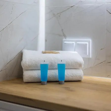 Business Park Blue By Bookinghost شقة